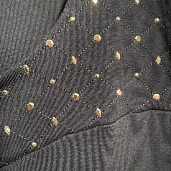 NWOT•Women’s Black Sleeveless top w/gold accents - Picture 3 of 7